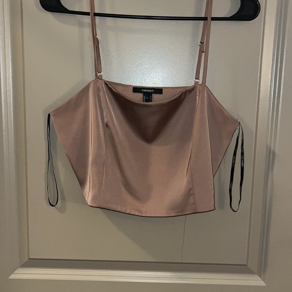 Going Out Top - Picture 2 of 3